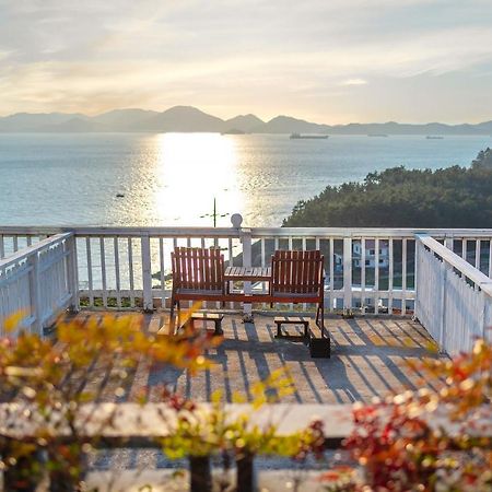 Namhae Whale'S Dream Villa Eksteriør billede
