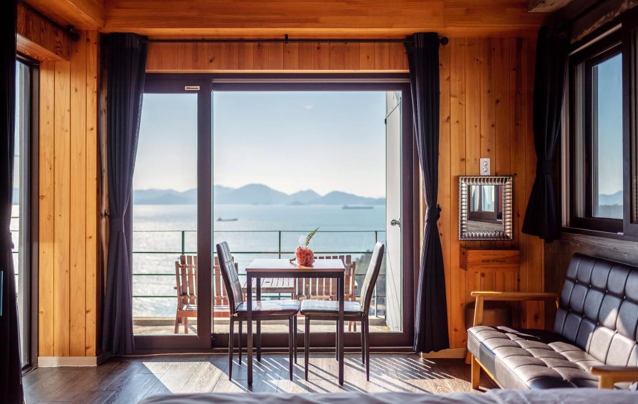 Namhae Whale'S Dream Villa Eksteriør billede