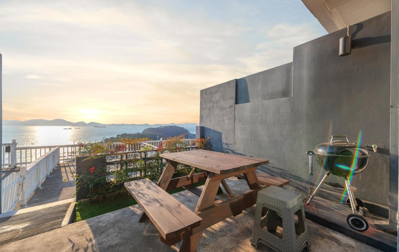 Namhae Whale'S Dream Villa Eksteriør billede