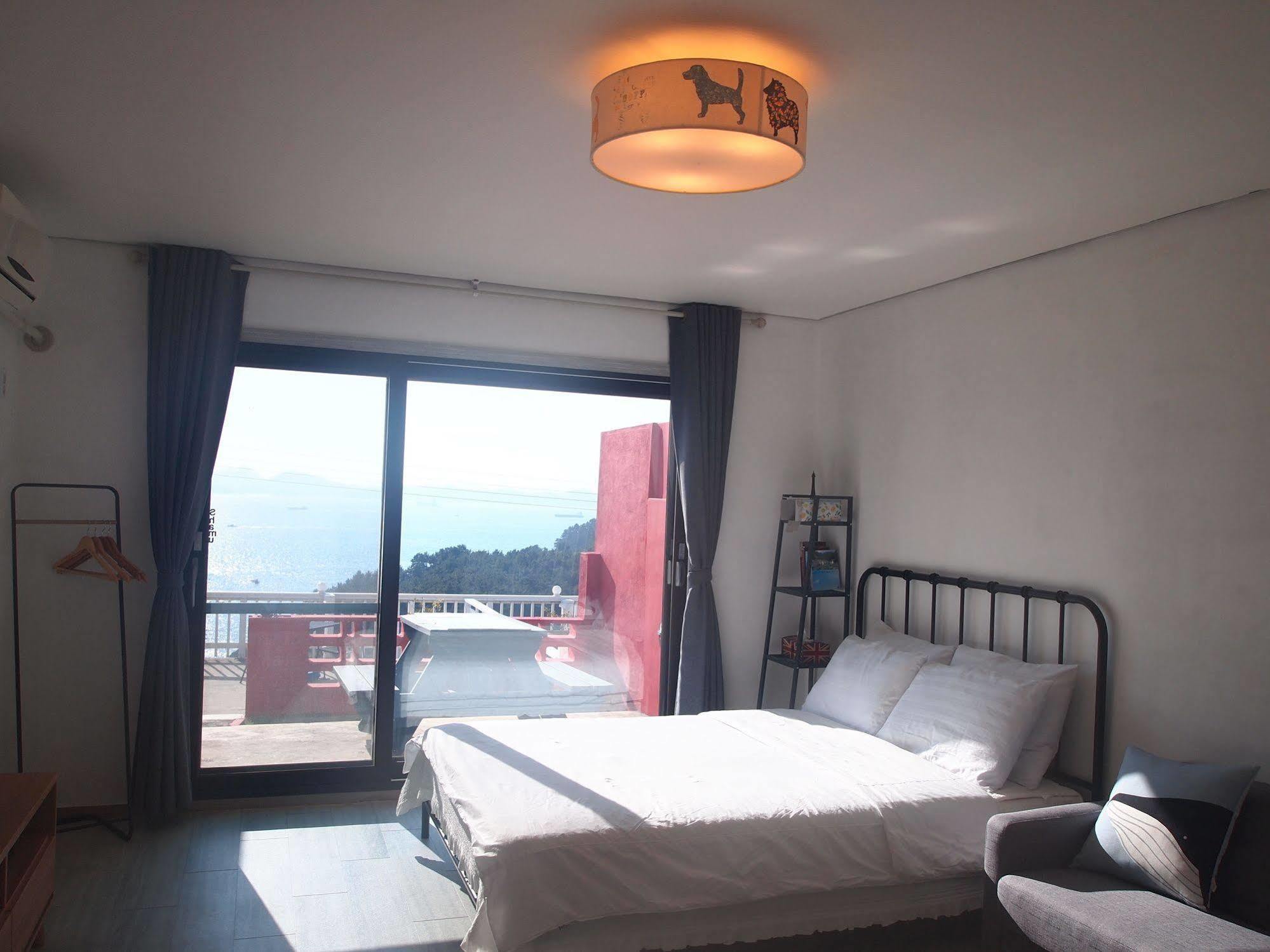Namhae Whale'S Dream Villa Eksteriør billede